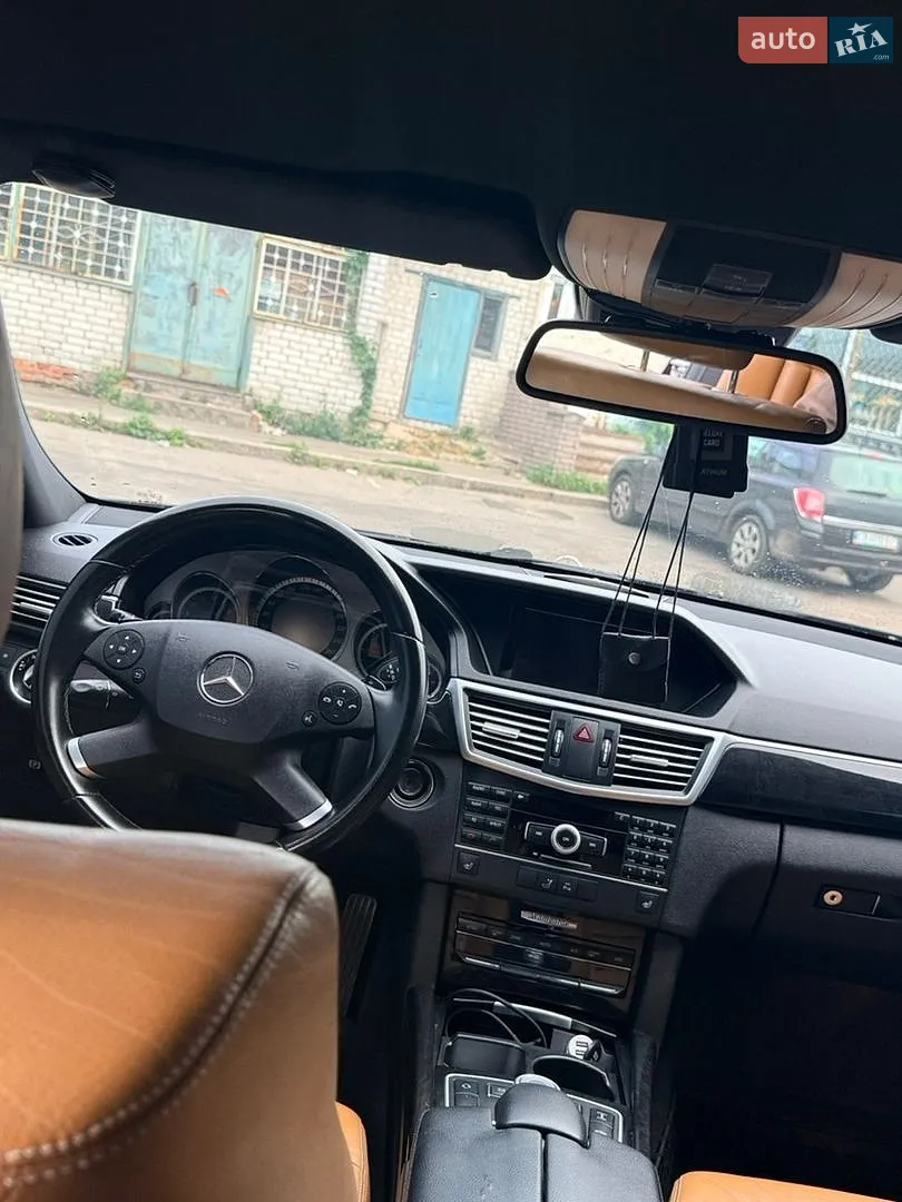 2010 Mercedes-Benz E-klasse - мініатюра 30