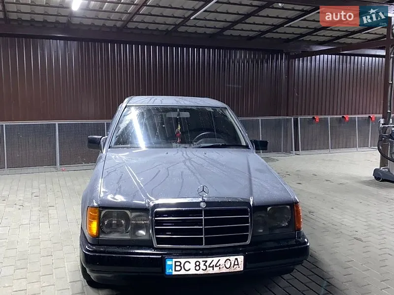 Mercedes-Benz E-Class 1987