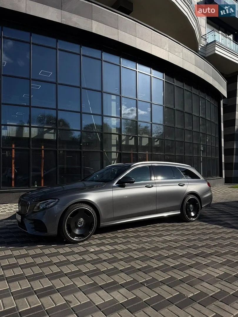 2018 Mercedes-Benz E-klasse - фото 1