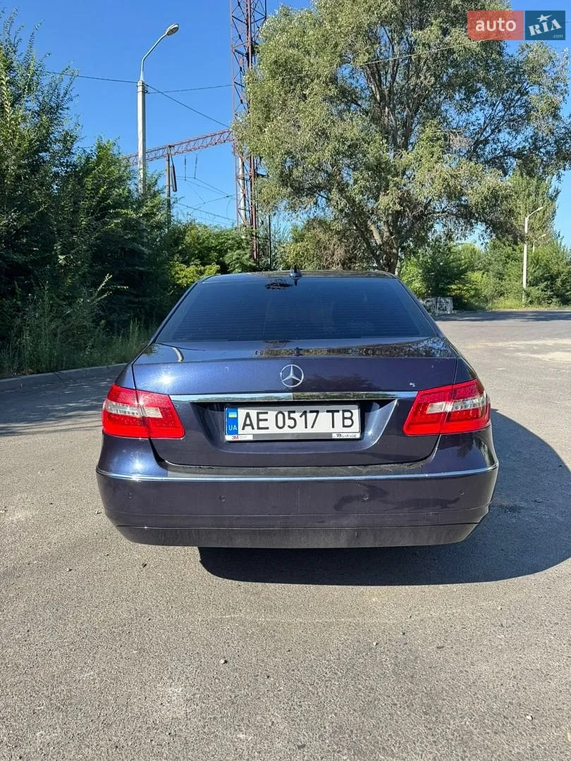 2010 Mercedes-Benz E-klasse - мініатюра 3