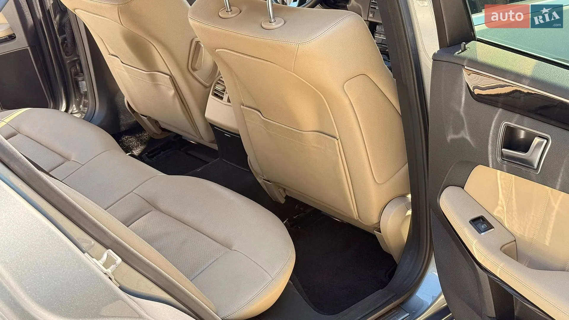 2012 Mercedes-Benz E-klasse - мініатюра 21