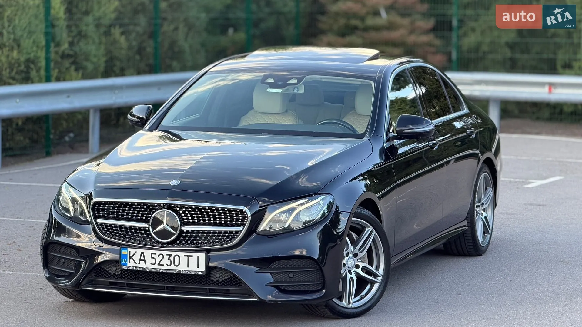 2016 Mercedes-Benz E-klasse - мініатюра 35