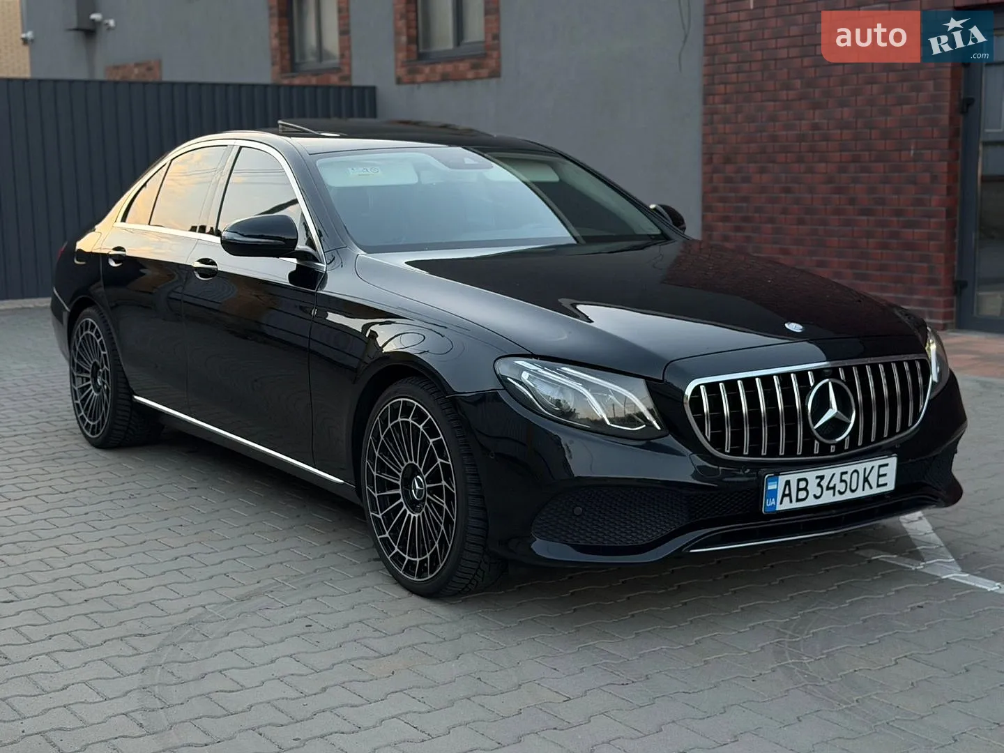 2016 Mercedes-Benz E-klasse - мініатюра 17