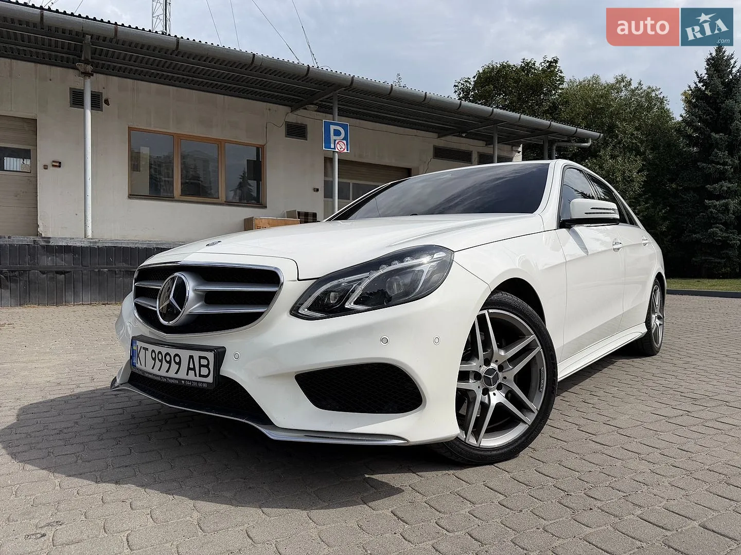 2013 Mercedes-Benz E-klasse - мініатюра 3