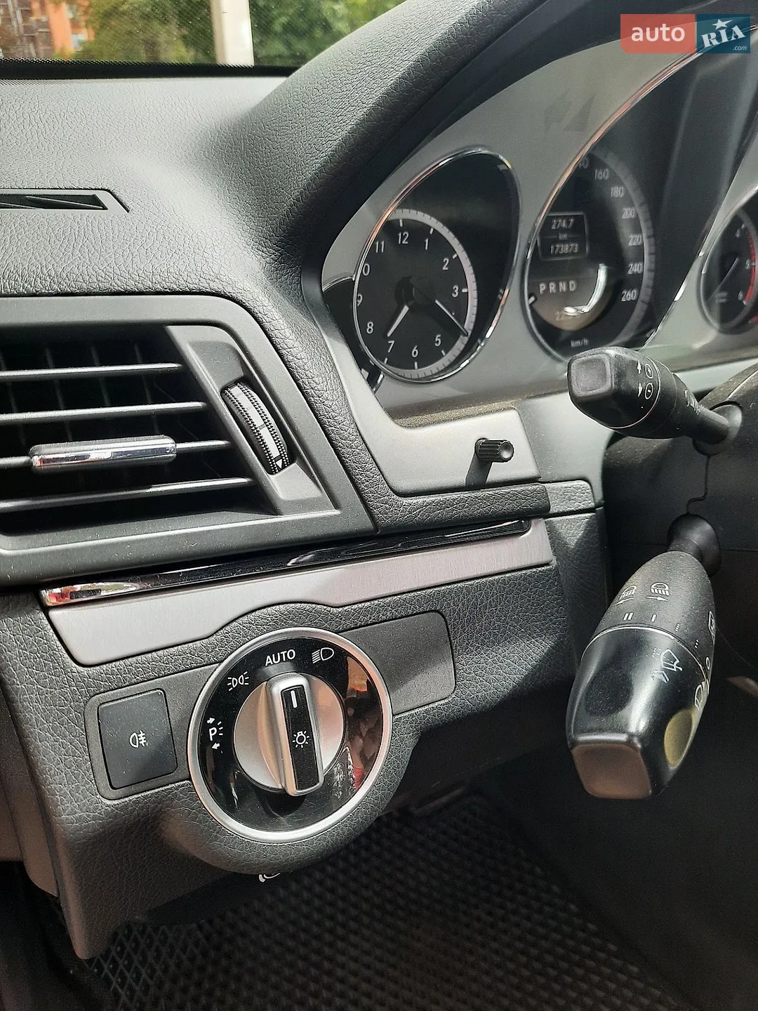2012 Mercedes-Benz E-klasse - мініатюра 13