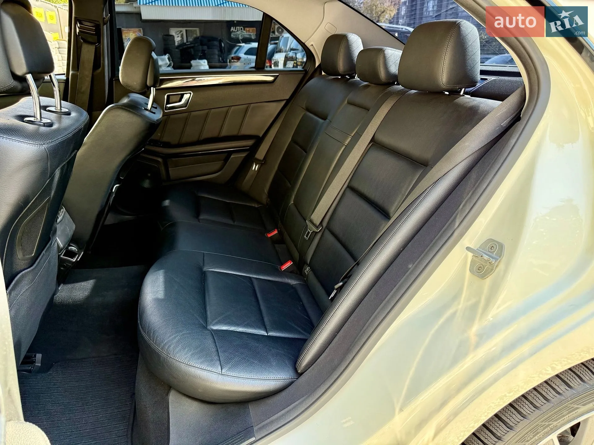 2010 Mercedes-Benz E-klasse - мініатюра 9