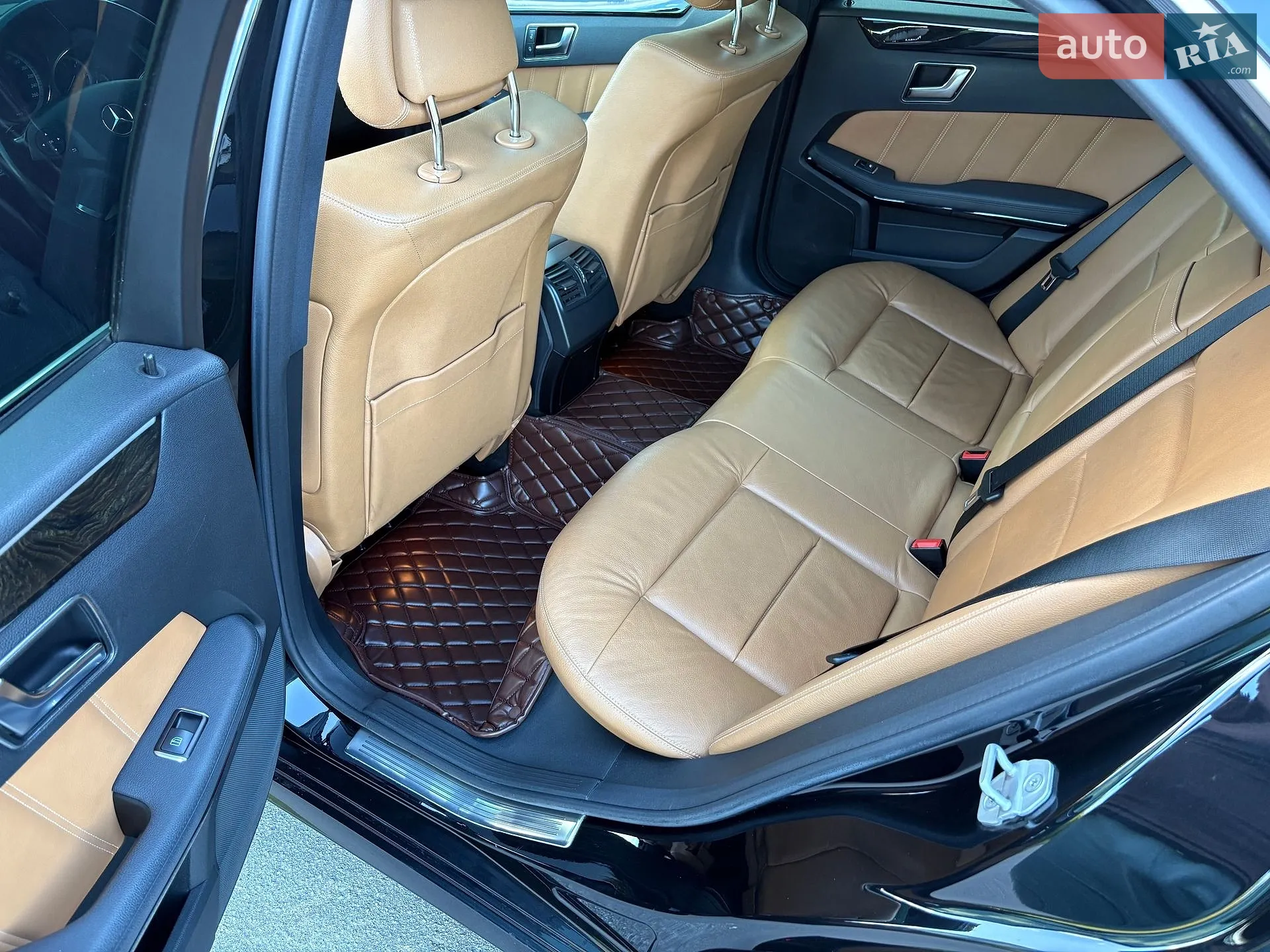 2011 Mercedes-Benz E-klasse - мініатюра 10