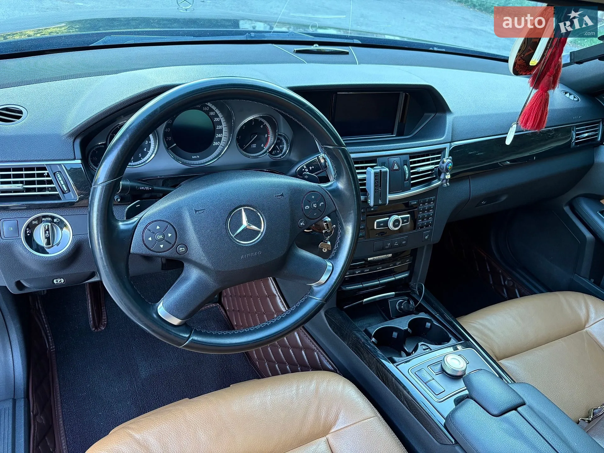 2011 Mercedes-Benz E-klasse - мініатюра 11
