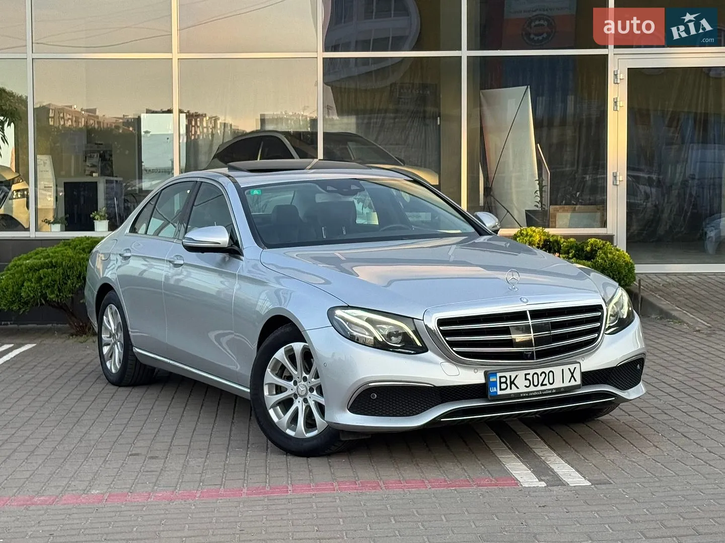2016 Mercedes-Benz E-klasse - мініатюра 24