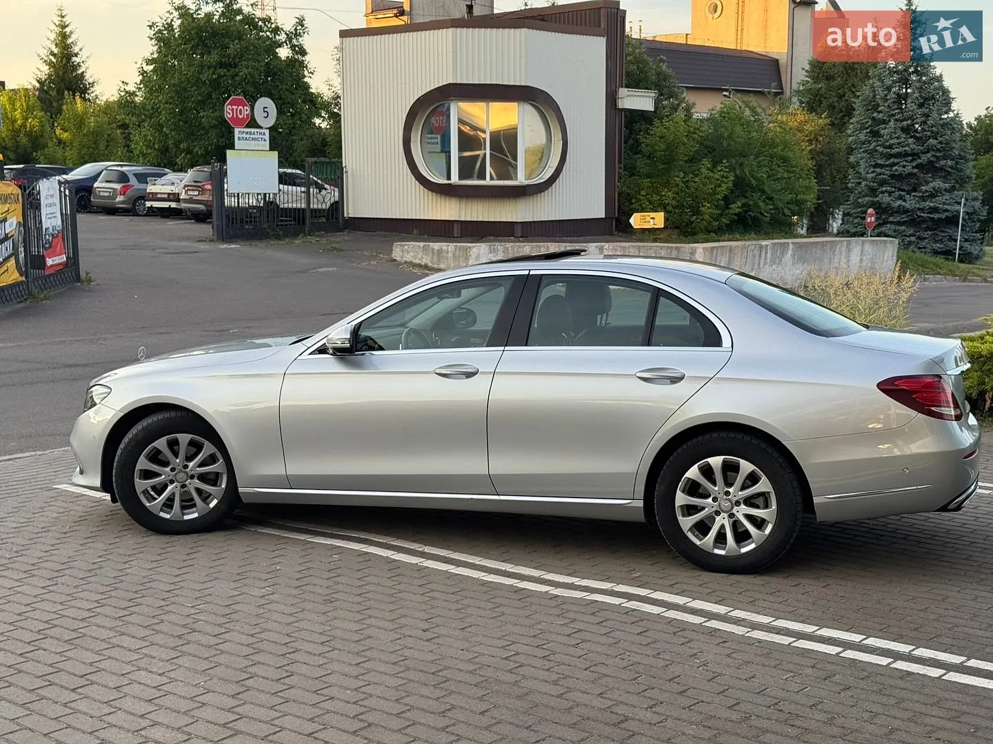 2016 Mercedes-Benz E-klasse - мініатюра 31