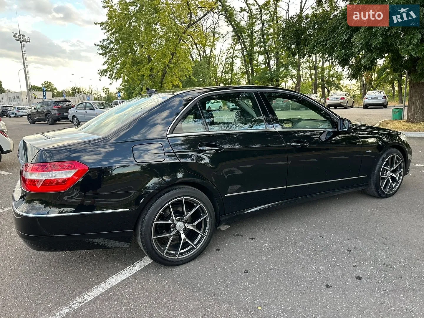 2010 Mercedes-Benz E-klasse - мініатюра 3