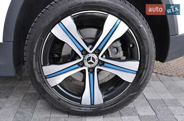 Хэтчбек Mercedes-Benz EQA 2021 в 