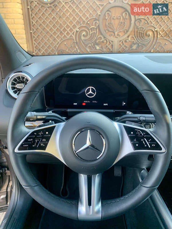 Позашляховик / Кросовер Mercedes-Benz EQA 2024 в Сваляві