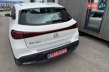 Хетчбек Mercedes-Benz EQA 2021 в 