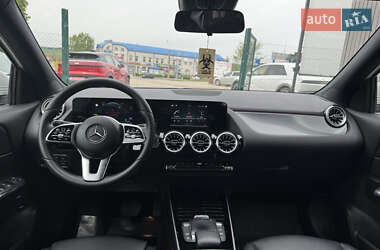 Хетчбек Mercedes-Benz EQA 2021 в 