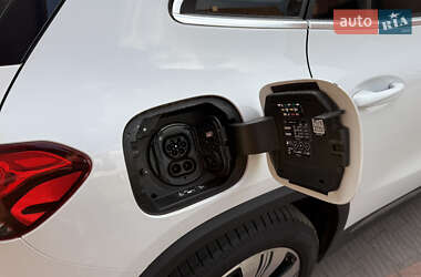 Хетчбек Mercedes-Benz EQA 2022 в 