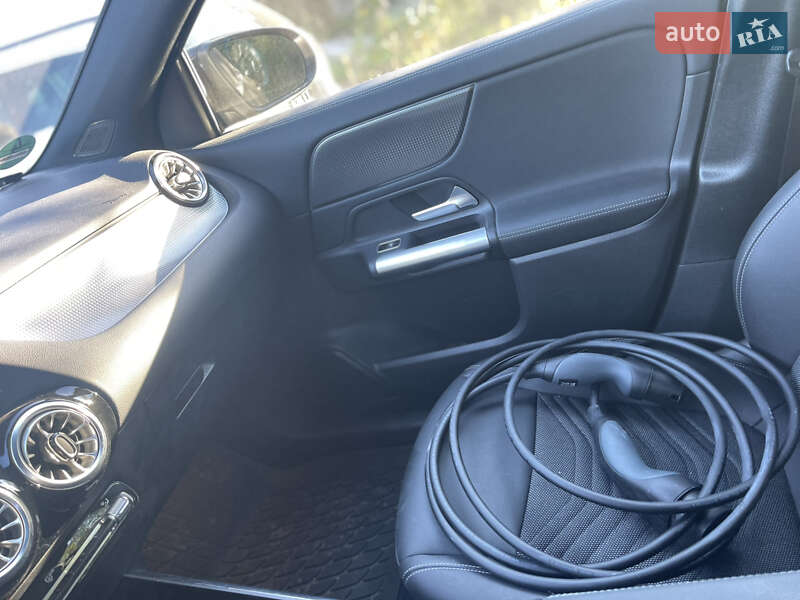 Хетчбек Mercedes-Benz EQA 2023 в Львові