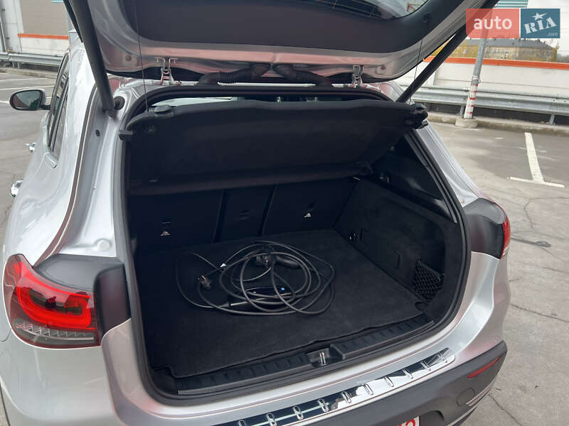 Хэтчбек Mercedes-Benz EQA 2023 в Киеве