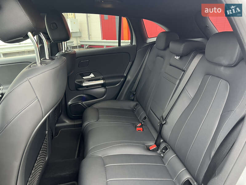 Хэтчбек Mercedes-Benz EQA 2023 в Киеве