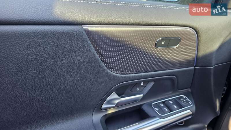 Хэтчбек Mercedes-Benz EQA 2023 в Киеве