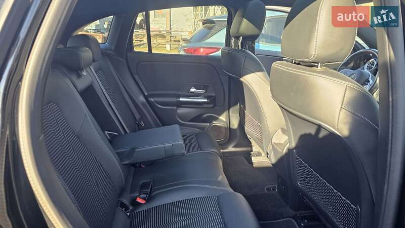 Хэтчбек Mercedes-Benz EQA 2023 в Киеве