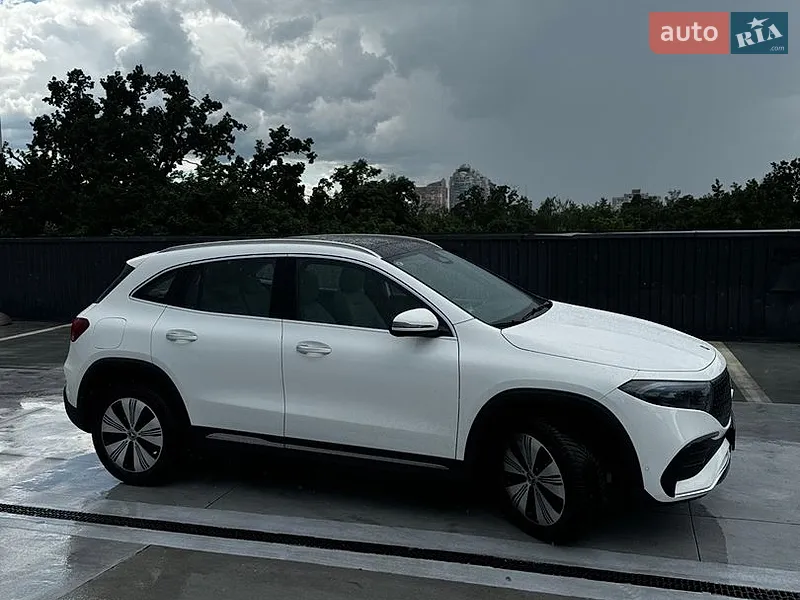 Mercedes-Benz EQA