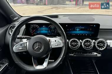 Позашляховик / Кросовер Mercedes-Benz EQB 2022 в 
