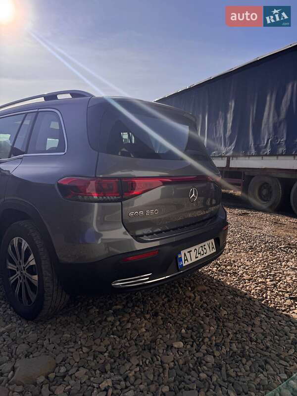 Внедорожник / Кроссовер Mercedes-Benz EQB 2023 в Косове