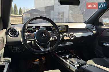 Позашляховик / Кросовер Mercedes-Benz EQB 2022 в 