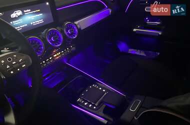 Позашляховик / Кросовер Mercedes-Benz EQB 2023 в 