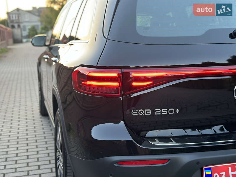 Позашляховик / Кросовер Mercedes-Benz EQB 2024 в Дубні