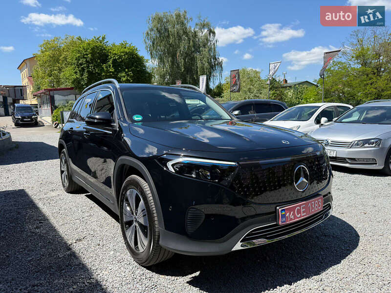 Позашляховик / Кросовер Mercedes-Benz EQB 2024 в 