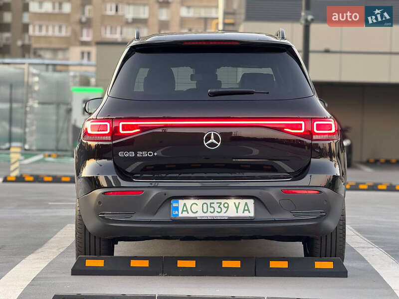 Внедорожник / Кроссовер Mercedes-Benz EQB 2023 в Киеве