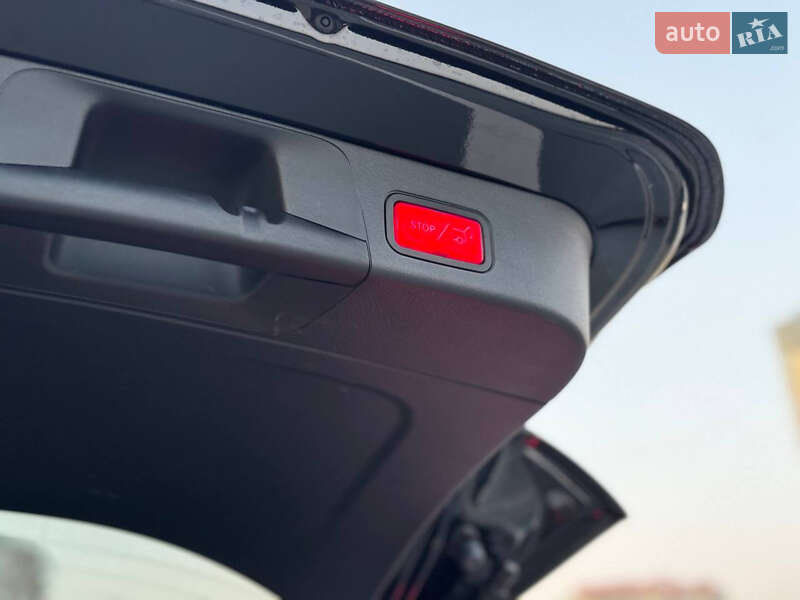 Внедорожник / Кроссовер Mercedes-Benz EQB 2023 в Киеве