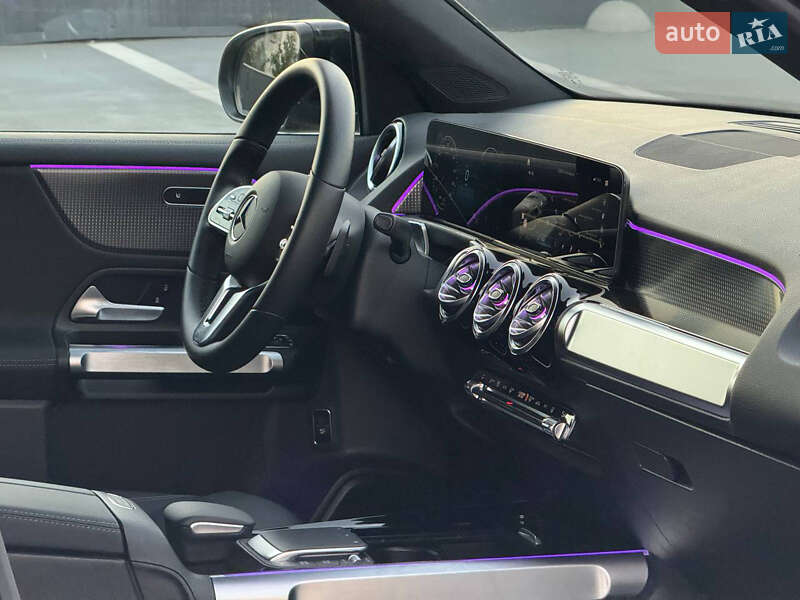 Внедорожник / Кроссовер Mercedes-Benz EQB 2023 в Киеве