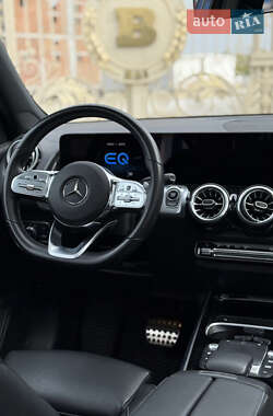 Позашляховик / Кросовер Mercedes-Benz EQB 2022 в 
