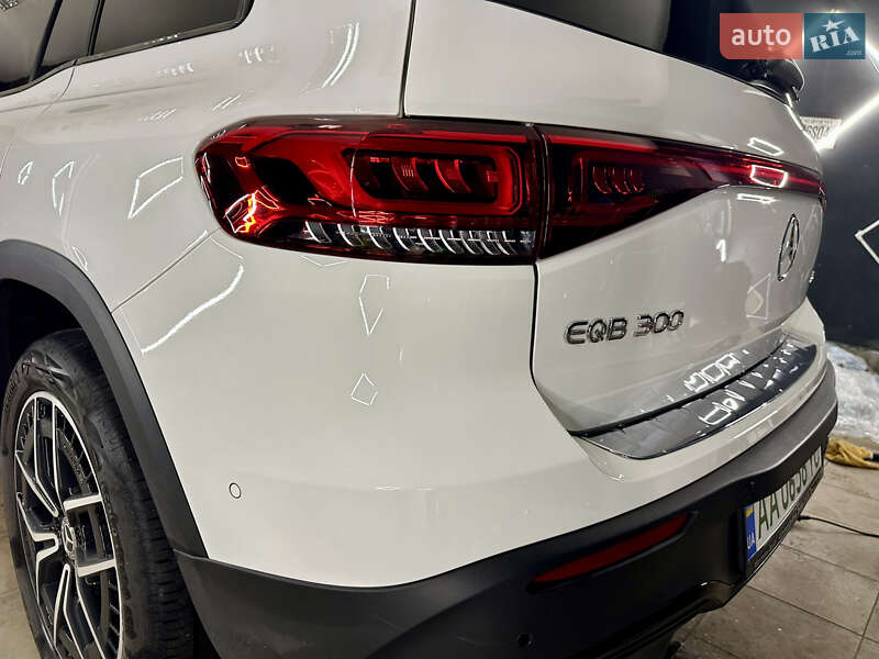 Внедорожник / Кроссовер Mercedes-Benz EQB 2022 в Киеве