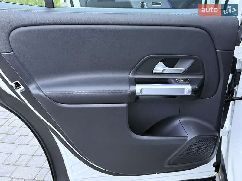 Внедорожник / Кроссовер Mercedes-Benz EQB 2023 в Ровно