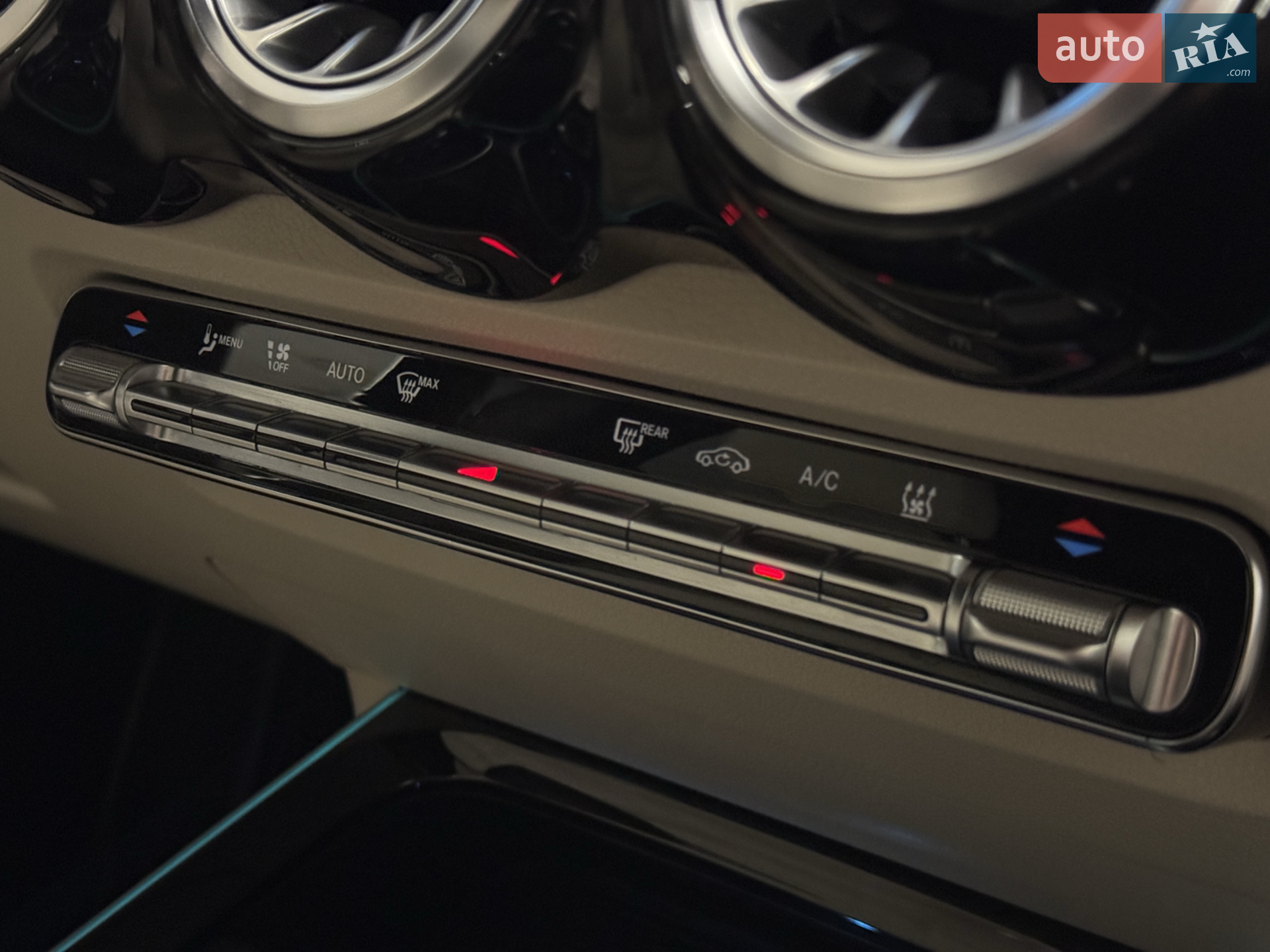 2022 Mercedes-Benz EQB - мініатюра 41