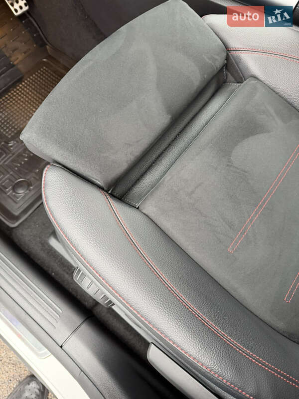 Внедорожник / Кроссовер Mercedes-Benz EQB 2023 в Киеве