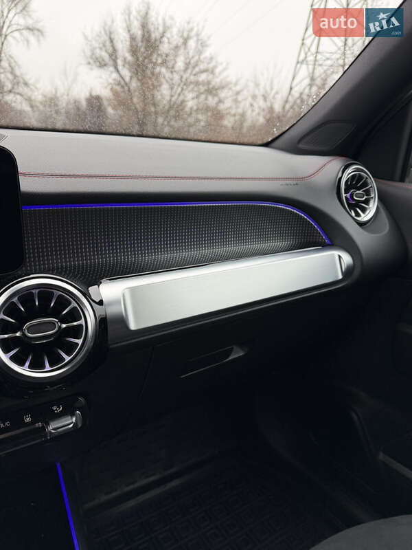 Внедорожник / Кроссовер Mercedes-Benz EQB 2023 в Киеве