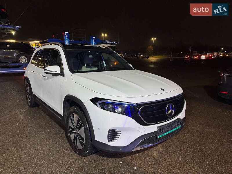 Mercedes-Benz EQB 2023