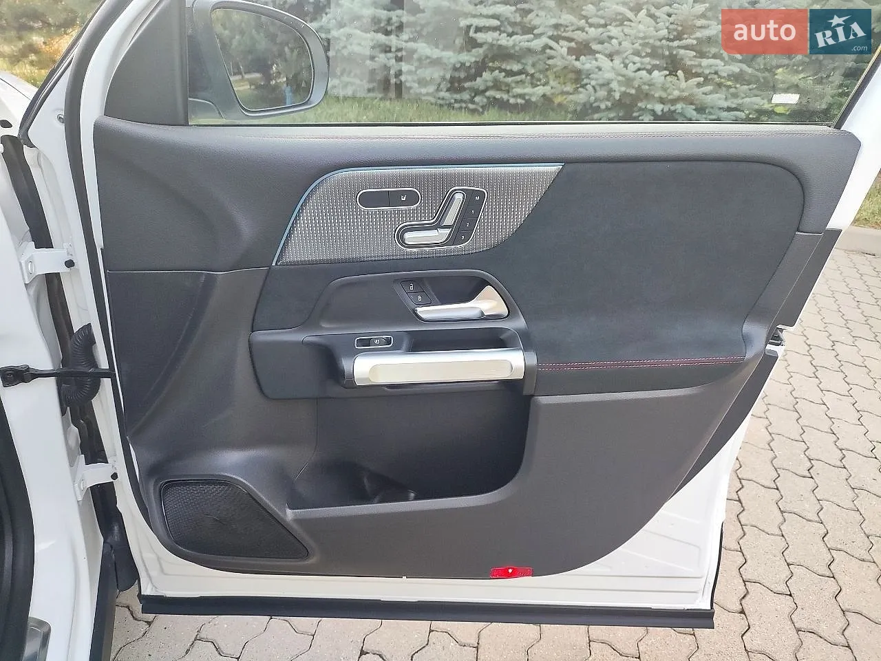 2022 Mercedes-Benz EQB - мініатюра 64