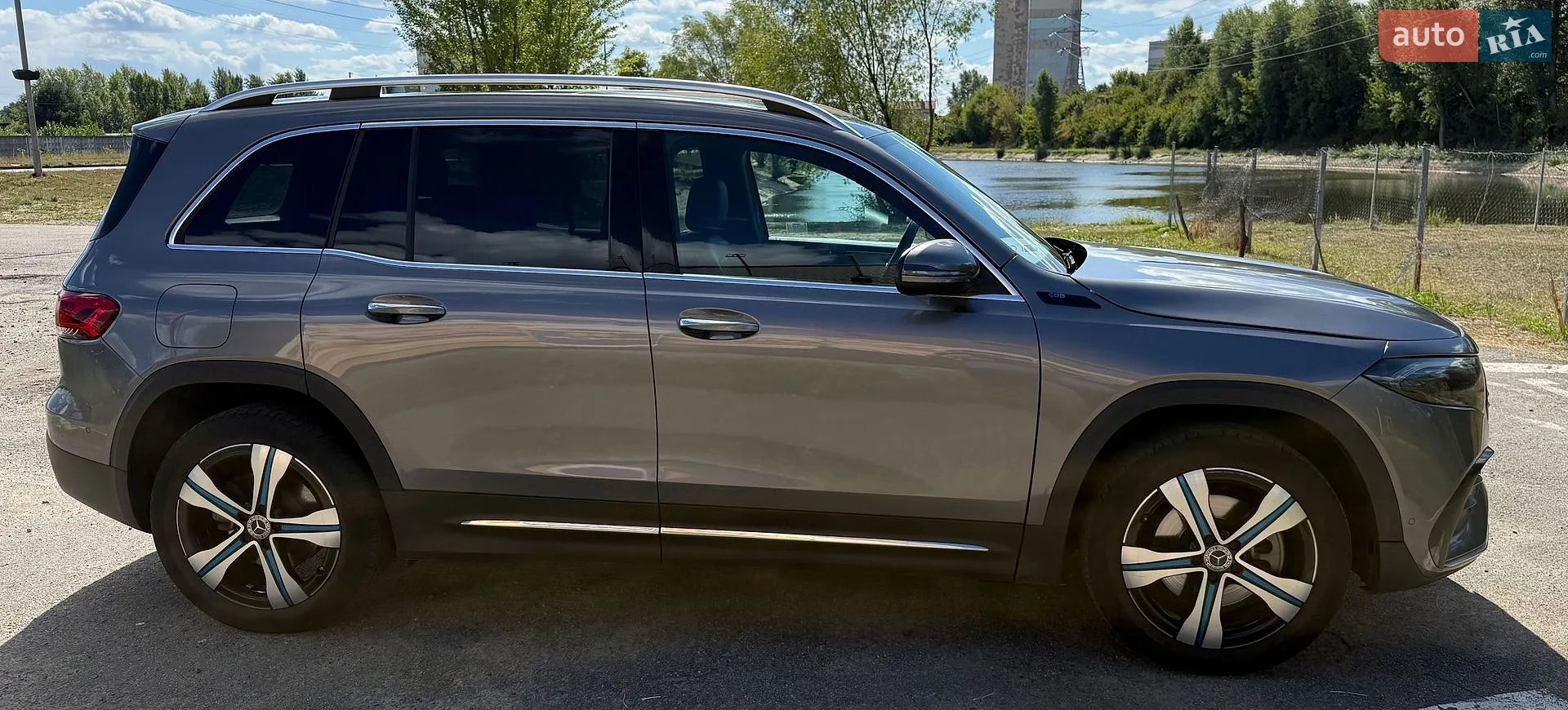 2022 Mercedes-Benz EQB - мініатюра 3