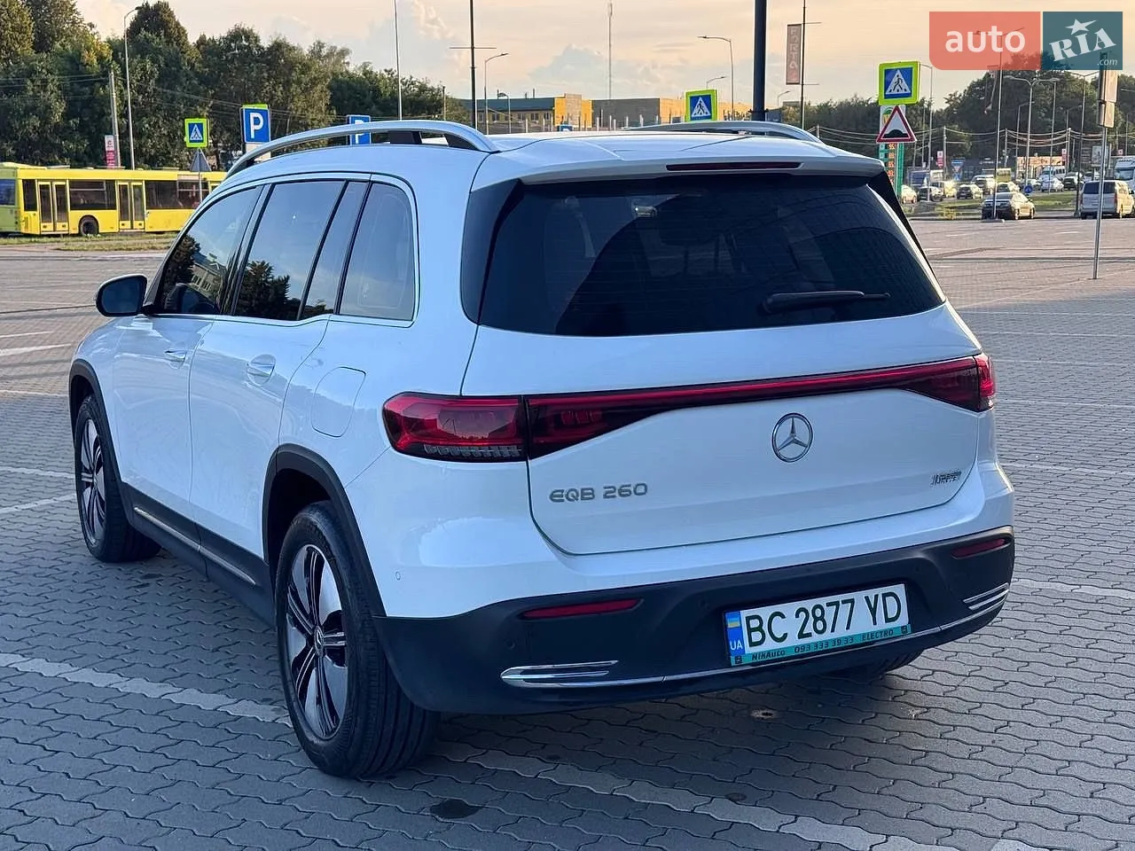 2022 Mercedes-Benz EQB - мініатюра 16