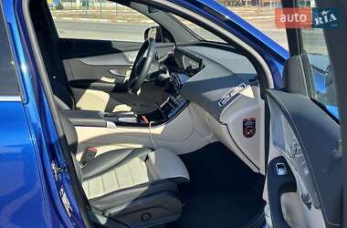 Внедорожник / Кроссовер Mercedes-Benz EQC 2022 в 