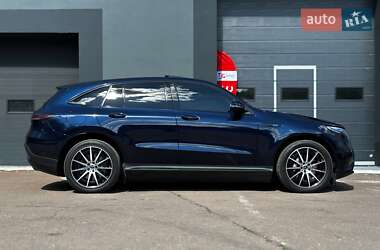 Позашляховик / Кросовер Mercedes-Benz EQC 2021 в 