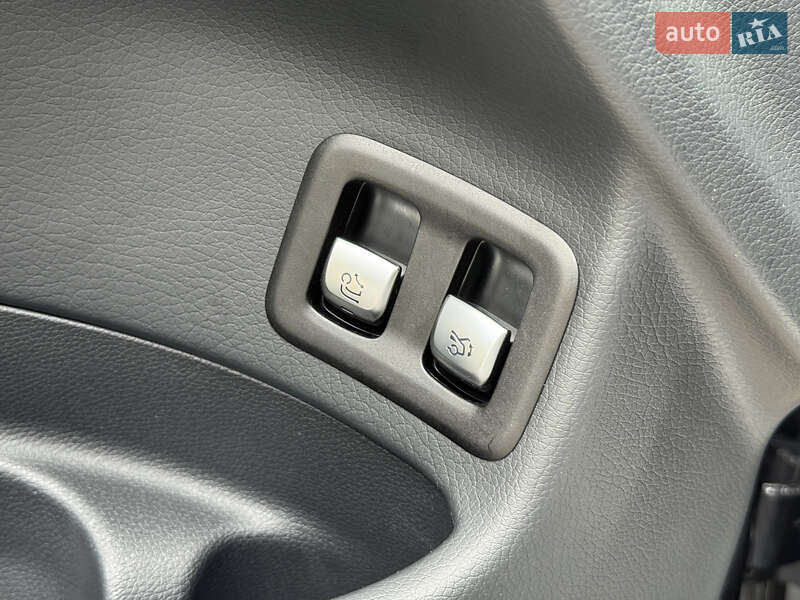 Позашляховик / Кросовер Mercedes-Benz EQC 2020 в Києві фото 13 Позашляховик / Кросовер Mercedes-Benz EQC 2020 в Києві