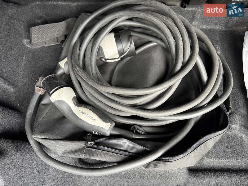 Позашляховик / Кросовер Mercedes-Benz EQC 2020 в Києві фото 41 Позашляховик / Кросовер Mercedes-Benz EQC 2020 в Києві