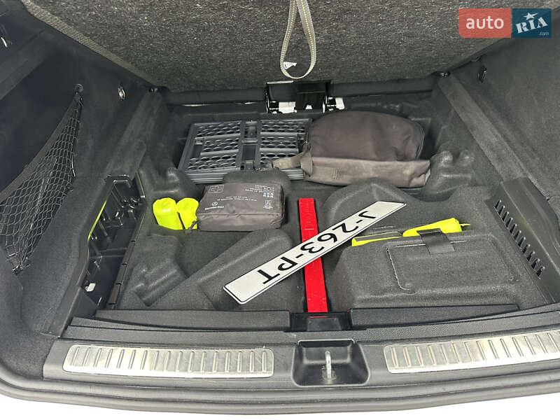 Позашляховик / Кросовер Mercedes-Benz EQC 2020 в Києві